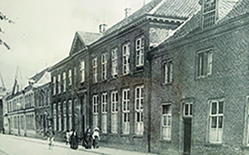 "Ich will euch tragen bis ins Alter und bis ihr gru werdet spricht der Herr - Jesaja 46-4" an einer Wand geschrieben