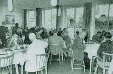 "Ich will euch tragen bis ins Alter und bis ihr gru werdet spricht der Herr - Jesaja 46-4" an einer Wand geschrieben